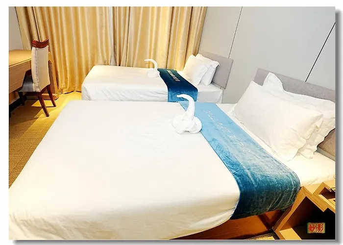 Pristine 1 2* Manila