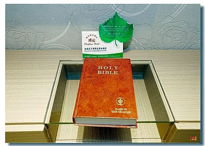 Pristine 1 Hotel 2*